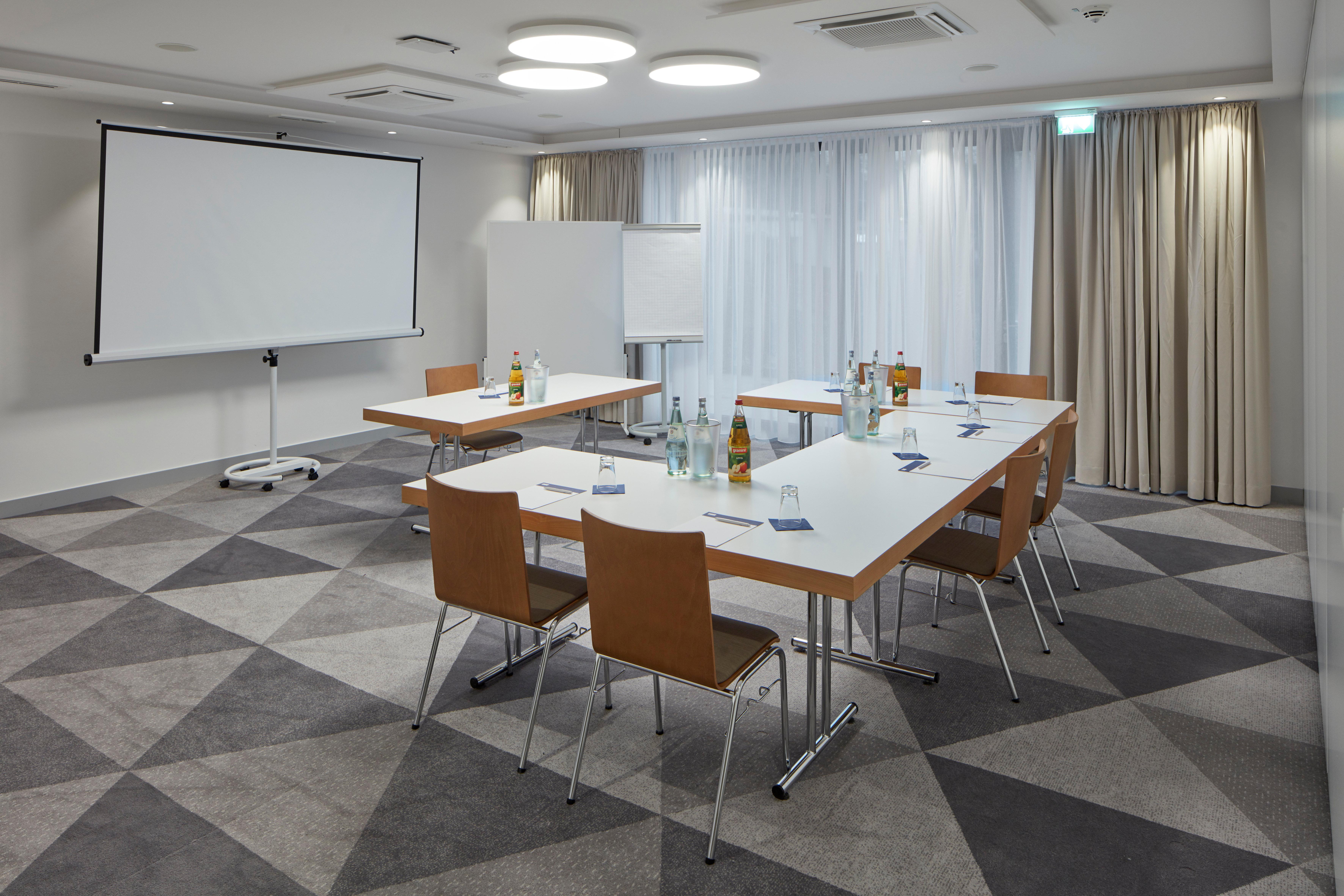 Holiday Inn Express - Merzig By Ihg Exterior photo
