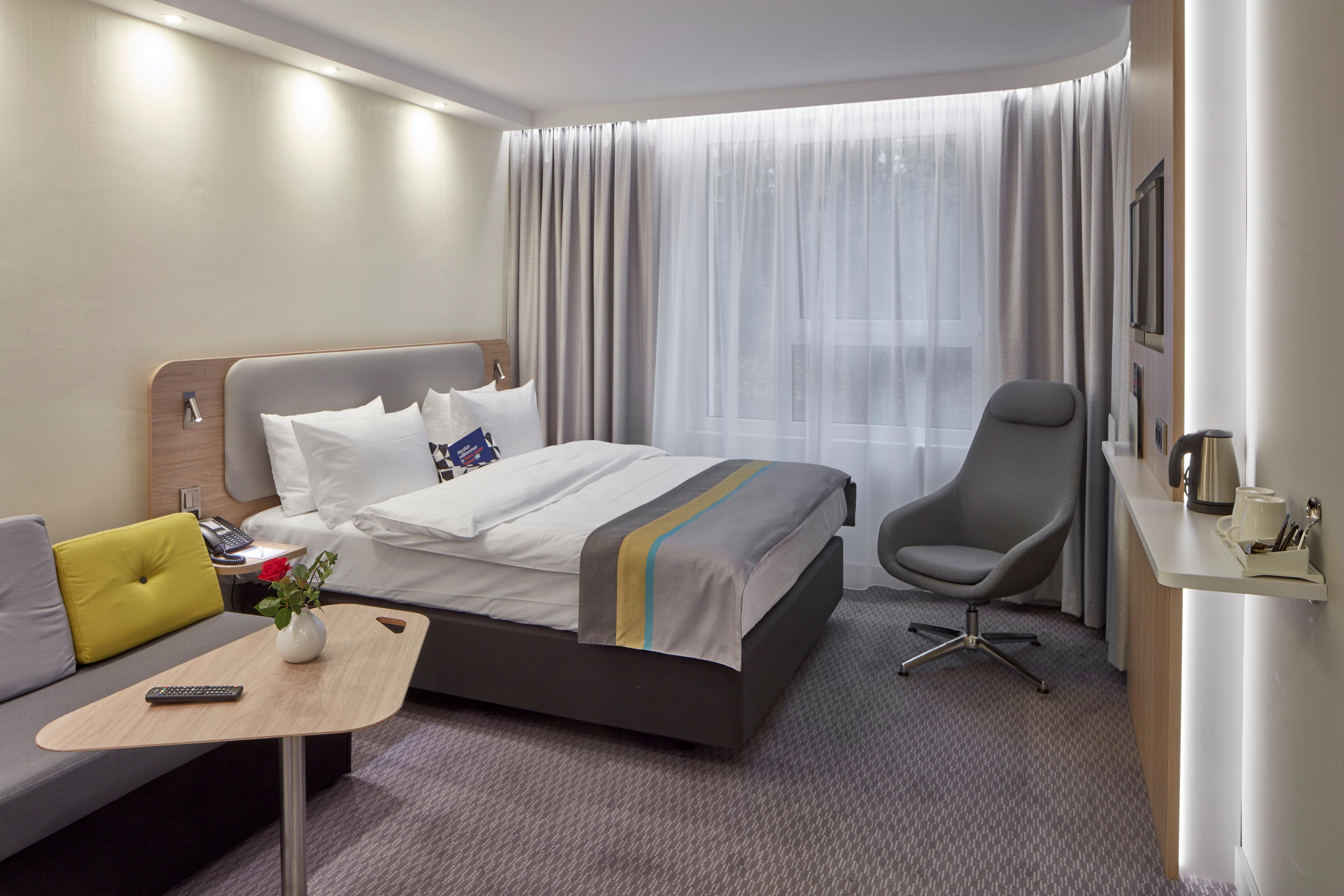 Holiday Inn Express - Merzig By Ihg Exterior photo