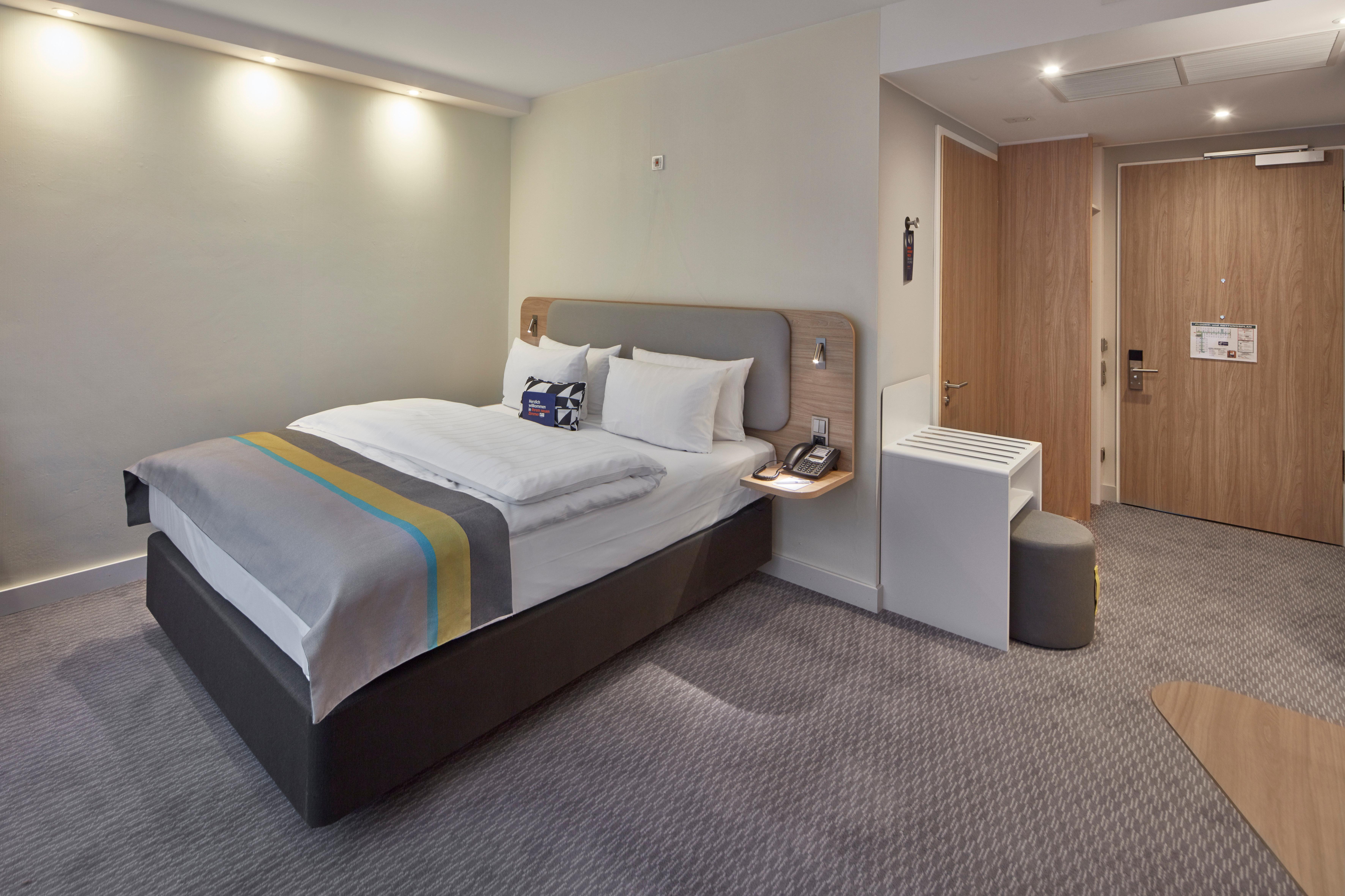 Holiday Inn Express - Merzig By Ihg Exterior photo